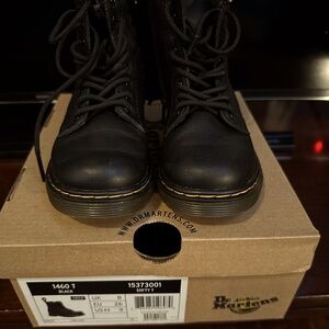 Dr martens toddler size 9 black new zipper w/box